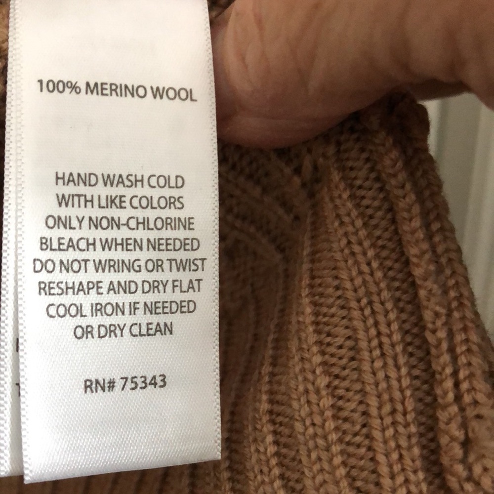 Tahari Open Front Cardigan Sweater - L - GUC - Picture 4 of 5
